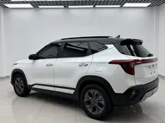 2023 Kia Seltos 1.5L CVT Luxury, белый — фото 5