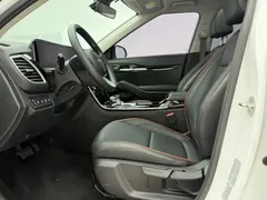 2023 Kia Seltos 1.5L CVT Luxury, белый — фото 11