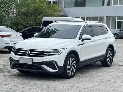 2023 Volkswagen Tiguan L 330TSI AT 2WD