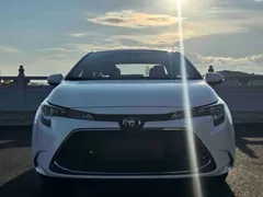 2022 Toyota Levin 185T CVT Luxury, белый — фото 2