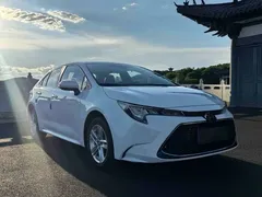 2022 Toyota Levin 185T CVT Luxury, белый — фото 3