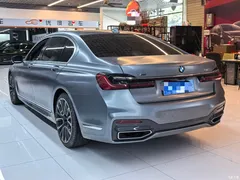 2021 BMW 7 Series 740Li xDrive Executive M Sport Package — фото 2