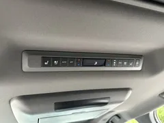 2023 Toyota Granvia 2.5L Hybrid Premium Welfare PLUS — фото 10