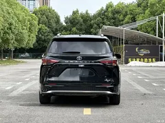 2023 Toyota Granvia 2.5L Hybrid Premium Welfare PLUS — фото 13