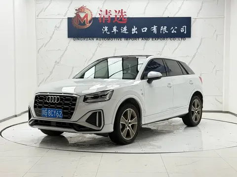 2022 Audi Q2L 35 TFSI Fashion Sport