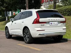 2022 Volvo XC60 4WD Luxury, белый — фото 4