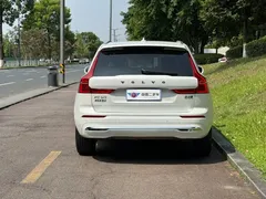 2022 Volvo XC60 4WD Luxury, белый — фото 5