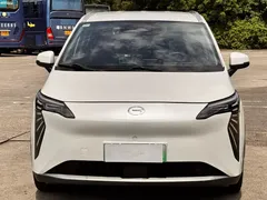 2025 Aion Y Plus 510 Executive 58.9kWh, белый — фото 3