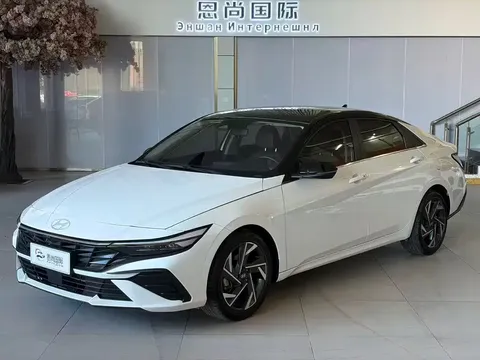 2023 Hyundai Elantra 1.5L CVT LUX Premium