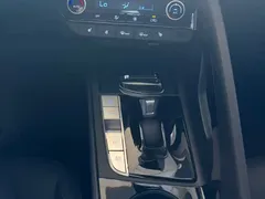 2023 Hyundai Elantra 1.5L CVT LUX Premium, белый — фото 14