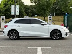 2023 Audi A3 Sportback 35 TFSI, белый — фото 4