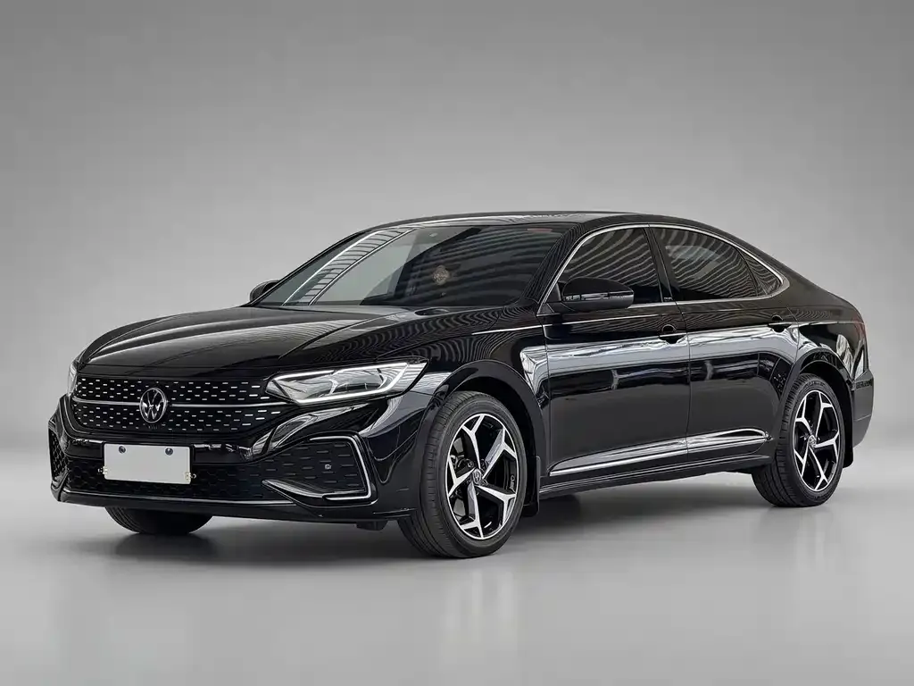 2023 Volkswagen Passat 330TSI Luxury