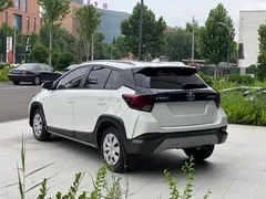 2022 Toyota Yaris L Zhixuan X 1.5L CVT PLUS, белый — фото 7
