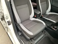 2022 Toyota Yaris L Zhixuan X 1.5L CVT PLUS, белый — фото 17
