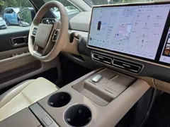2025 Li Auto MEGA Home, белый — фото 15