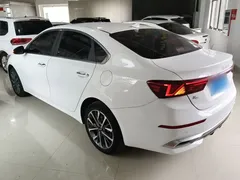 2021 Kia Cerato 1.5L CVT Fashion, белый — фото 5