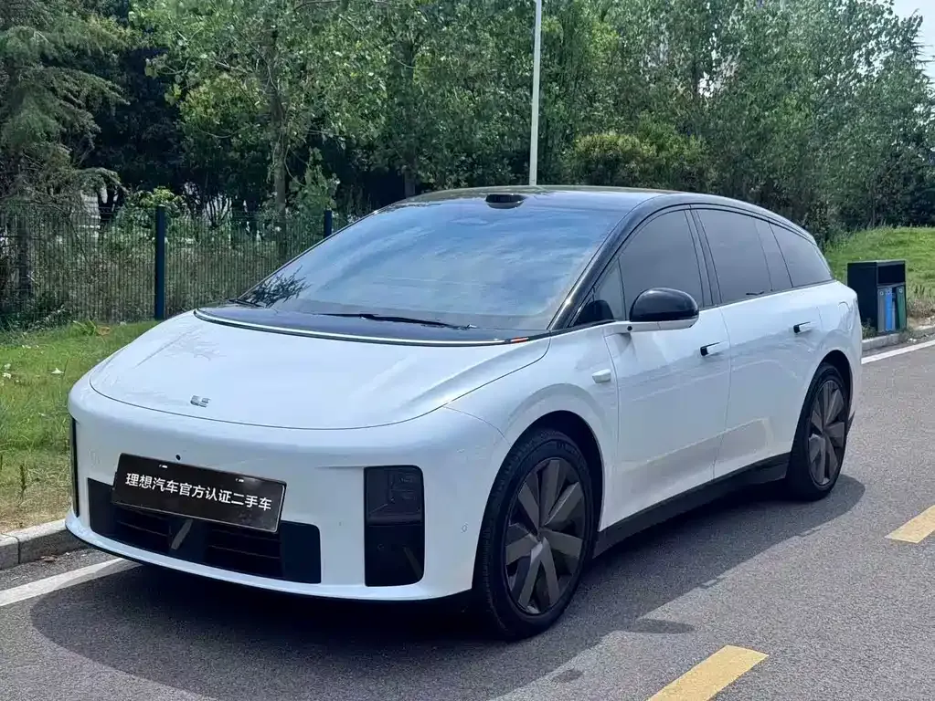 2025 Li Auto i6 4WD Standard