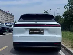 2025 Li Auto i6 4WD Standard, белый — фото 5