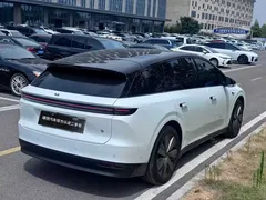 2025 Li Auto i6 4WD Standard, белый — фото 6