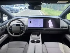 2025 Li Auto i6 4WD Standard, белый — фото 8
