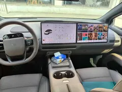 2025 Li Auto i6 4WD Standard, белый — фото 9