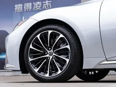2021 Lexus LS 500h Executive — фото 7