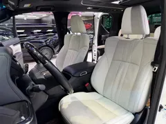 2020 Lexus LM 300h seven-seater elegant — фото 12