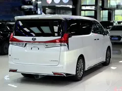 2020 Lexus LM 300h seven-seater elegant — фото 15