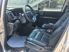 2019 Honda Elysion 2.0L Hybrid Luxury — фото 11