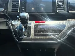 2019 Honda Elysion 2.0L Hybrid Luxury — фото 17