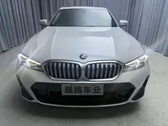 2023 BMW 3 Series 320Li M Sport Package, белый — фото 2