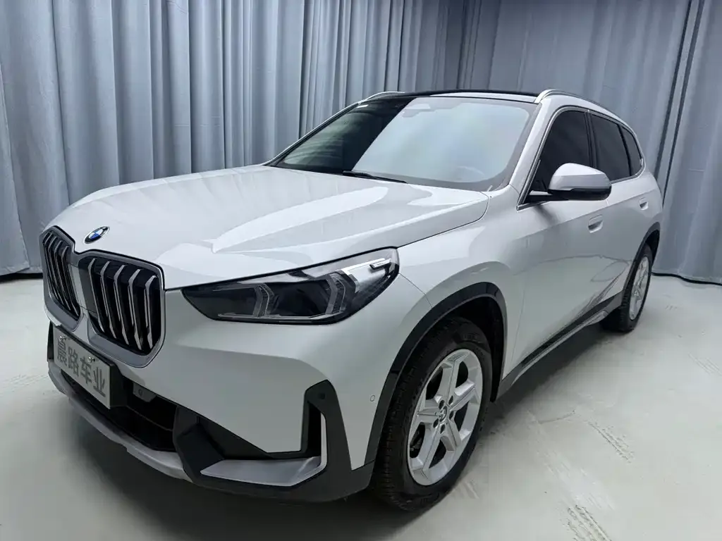2023 BMW X1