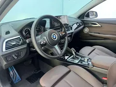2023 BMW 1 Series 1 120i M, белый — фото 7