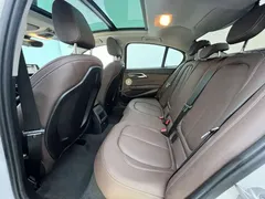 2023 BMW 1 Series 1 120i M, белый — фото 14