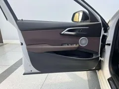 2023 BMW 1 Series 1 120i M, белый — фото 17