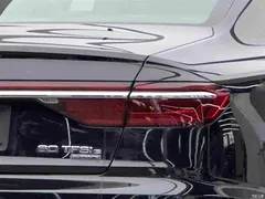 2022 Audi A8 New Energy A8L 60 TFSIe quattro Collection — фото 6