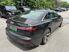 2020 Audi A6L New Energy 55 TFSI e quattro — фото 12