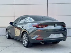 2021 Mazda 3 2.0L AT — фото 6