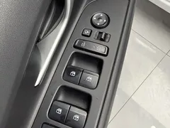 2022 Hyundai Elantra 1.5L CVT LUX Premium, белый — фото 8