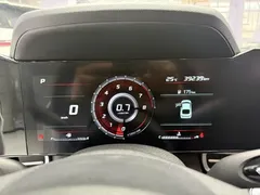 2022 Hyundai Elantra 1.5L CVT LUX Premium, белый — фото 10