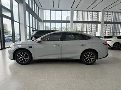 2025 BYD Qin L 120KM, синий — фото 3