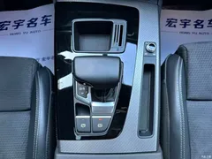 2022 Audi Q5L Sportback 40 TFSI Luxury — фото 13