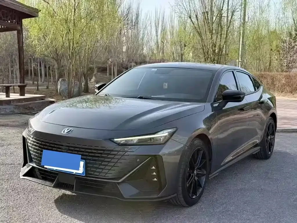 2023 Changan UNI-V 1.5T exclusive