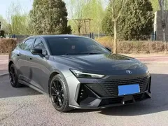 2023 Changan UNI-V 1.5T exclusive — фото 3