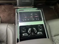 2022 Audi A8 New Energy A8L 60 TFSIe quattro Collection — фото 10