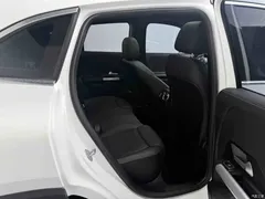 2023 Mercedes-Benz GLA changed to GLA 200 — фото 19