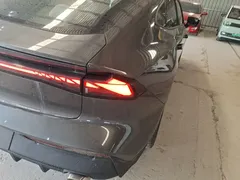 2022 Changan UNI-V 1.5T — фото 8