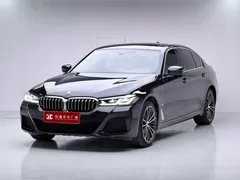 2021 BMW 5 Series 530Li Leading M Sport Package, чёрный — фото 1