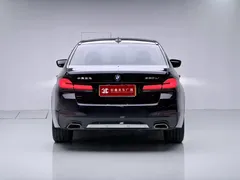2021 BMW 5 Series 530Li Leading M Sport Package, чёрный — фото 5