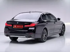 2021 BMW 5 Series 530Li Leading M Sport Package, чёрный — фото 6